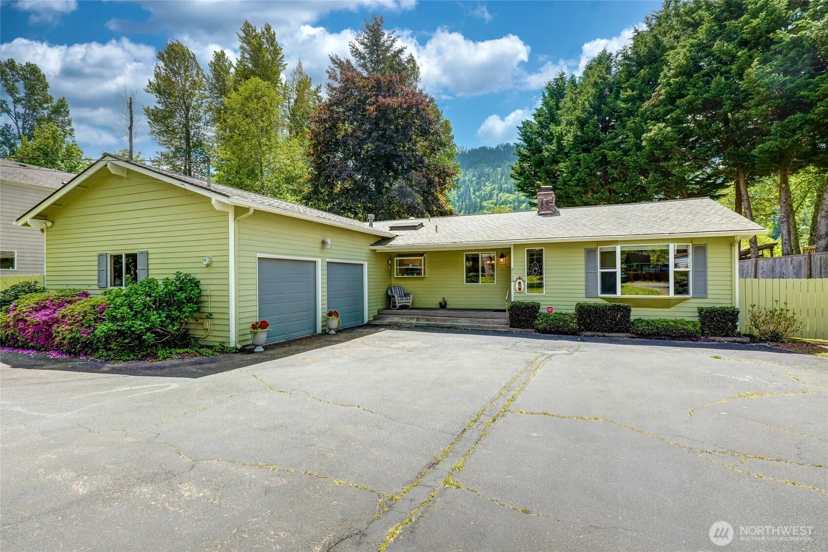 975 Front Street S, Issaquah, WA 98027