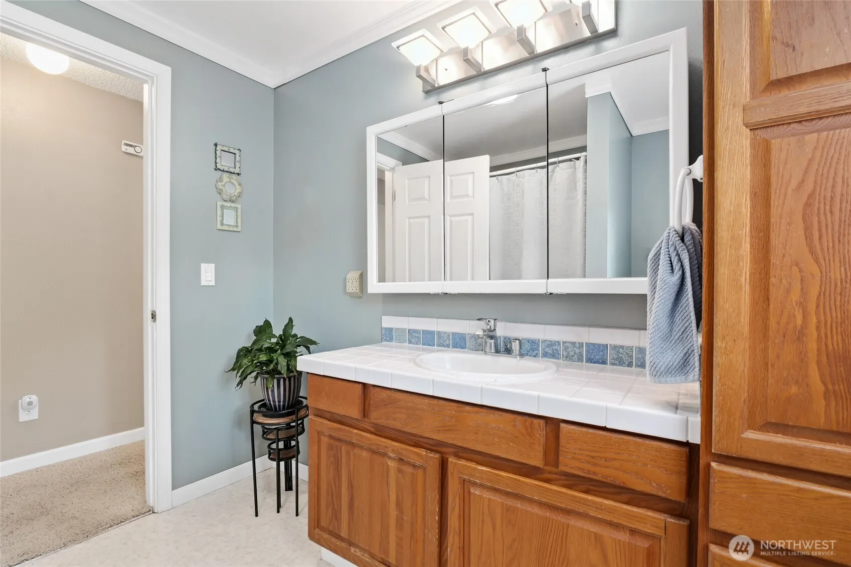 975 Front Street S, Issaquah, WA 98027