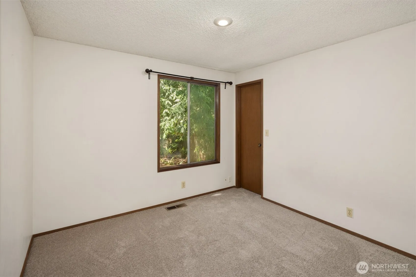 2023 228th Place NE, Sammamish, WA 98074