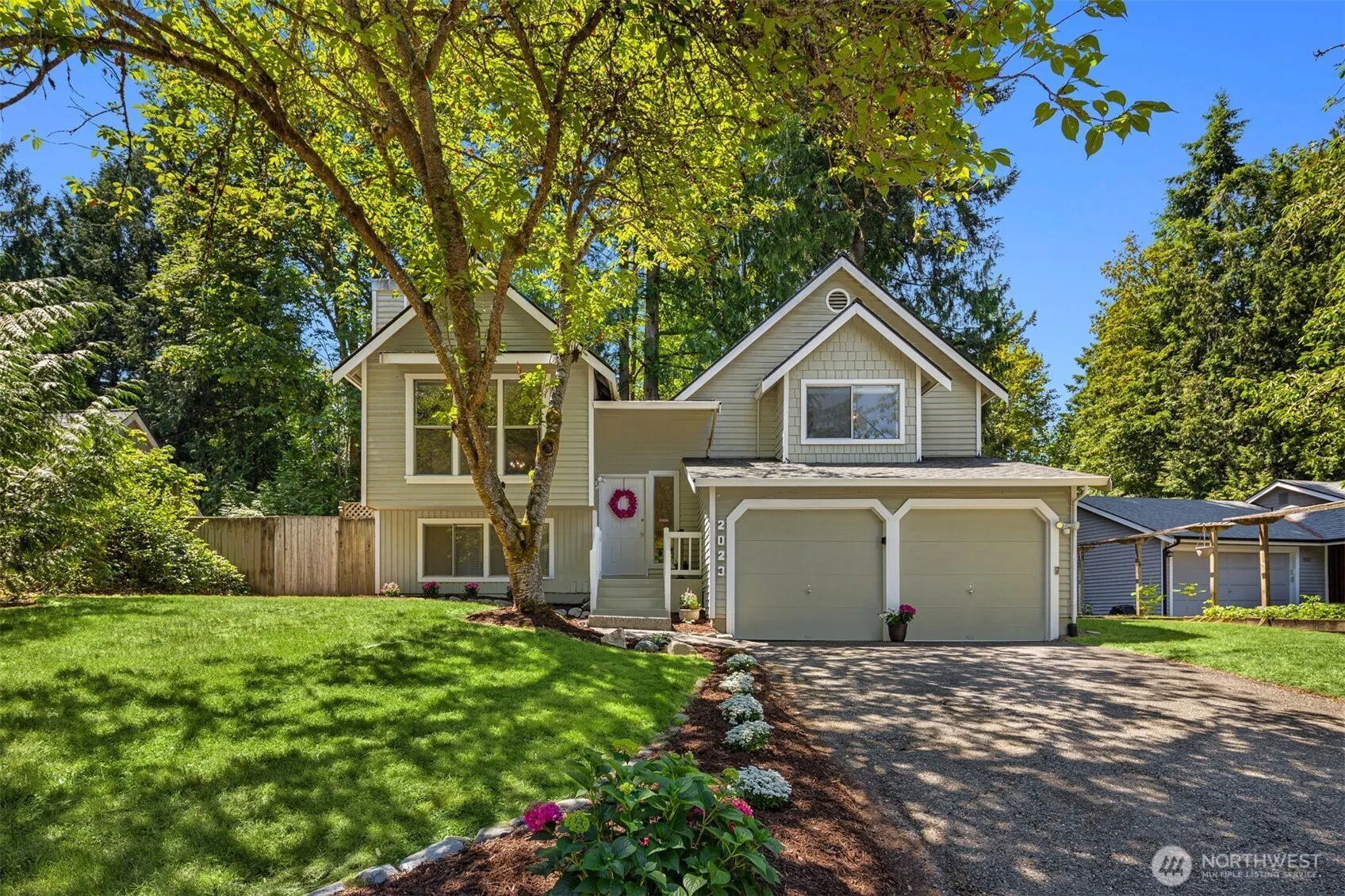 2023 228th Place NE, Sammamish, WA 98074