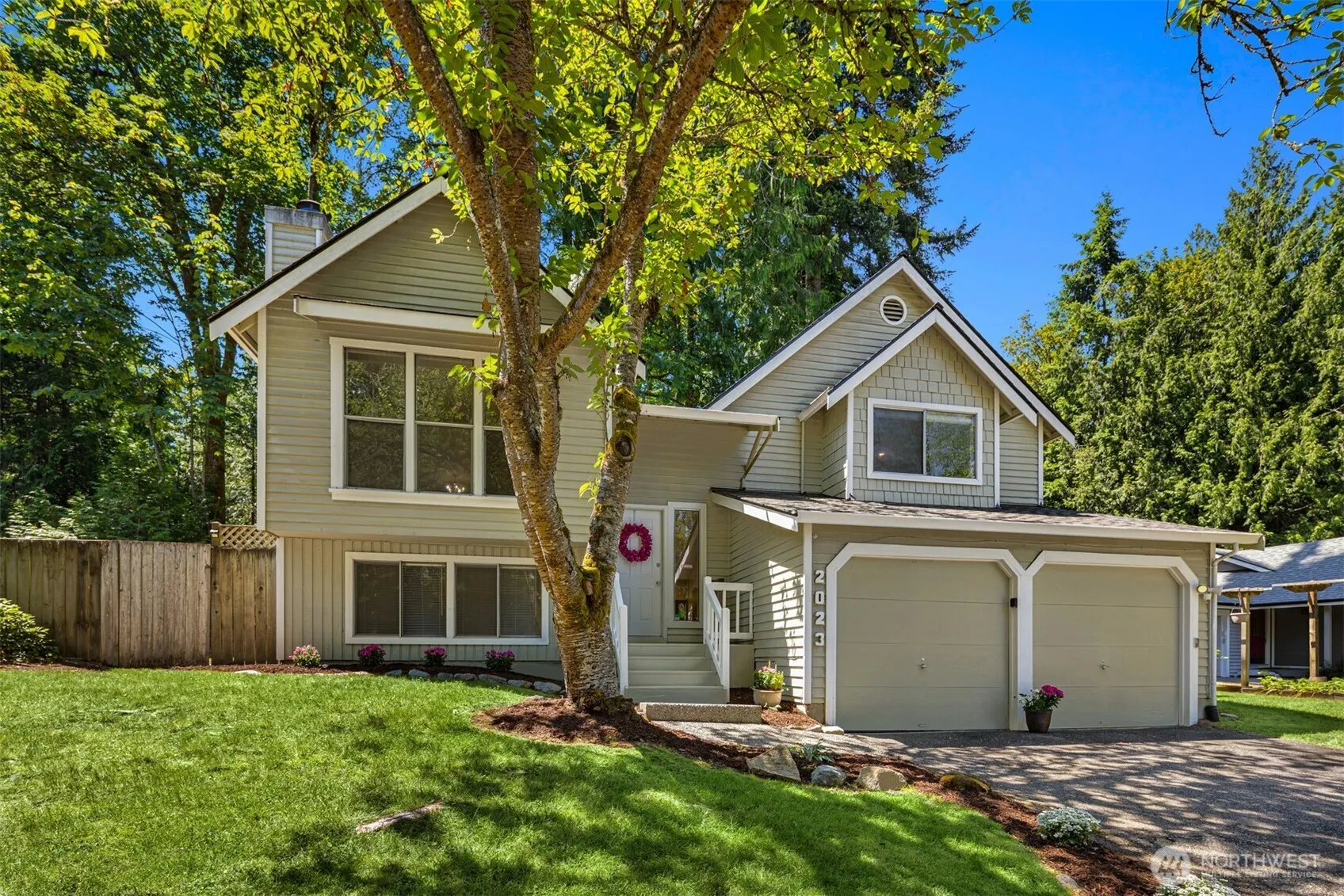 2023 228th Place NE, Sammamish, WA 98074
