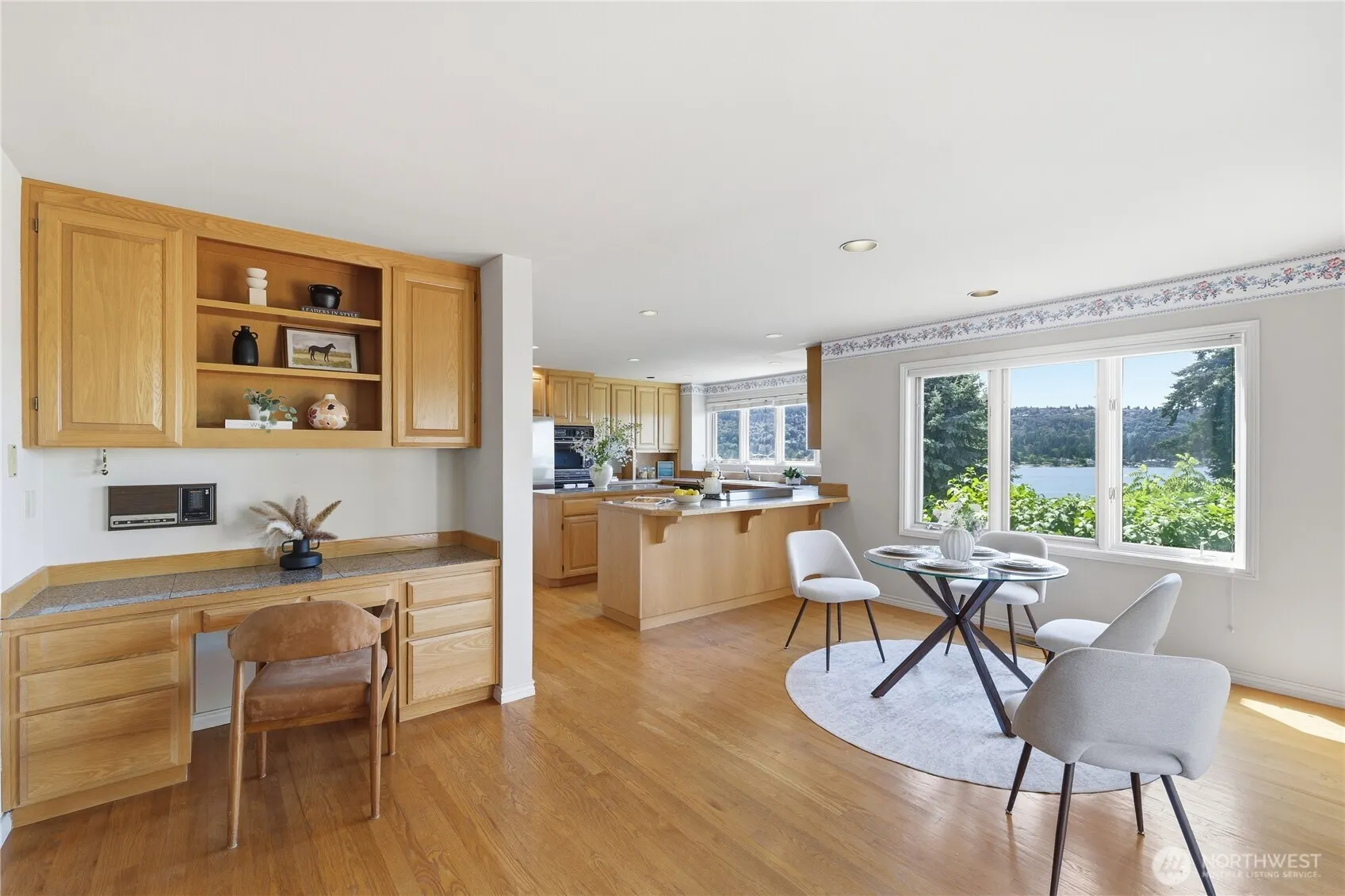 4123 205 Avenue SE, Sammamish, WA 98075