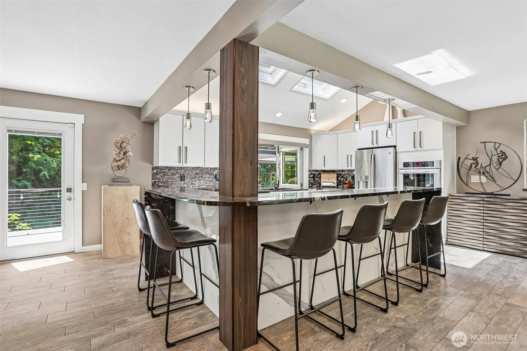 24017 SE 111th Street , Issaquah, WA 98027