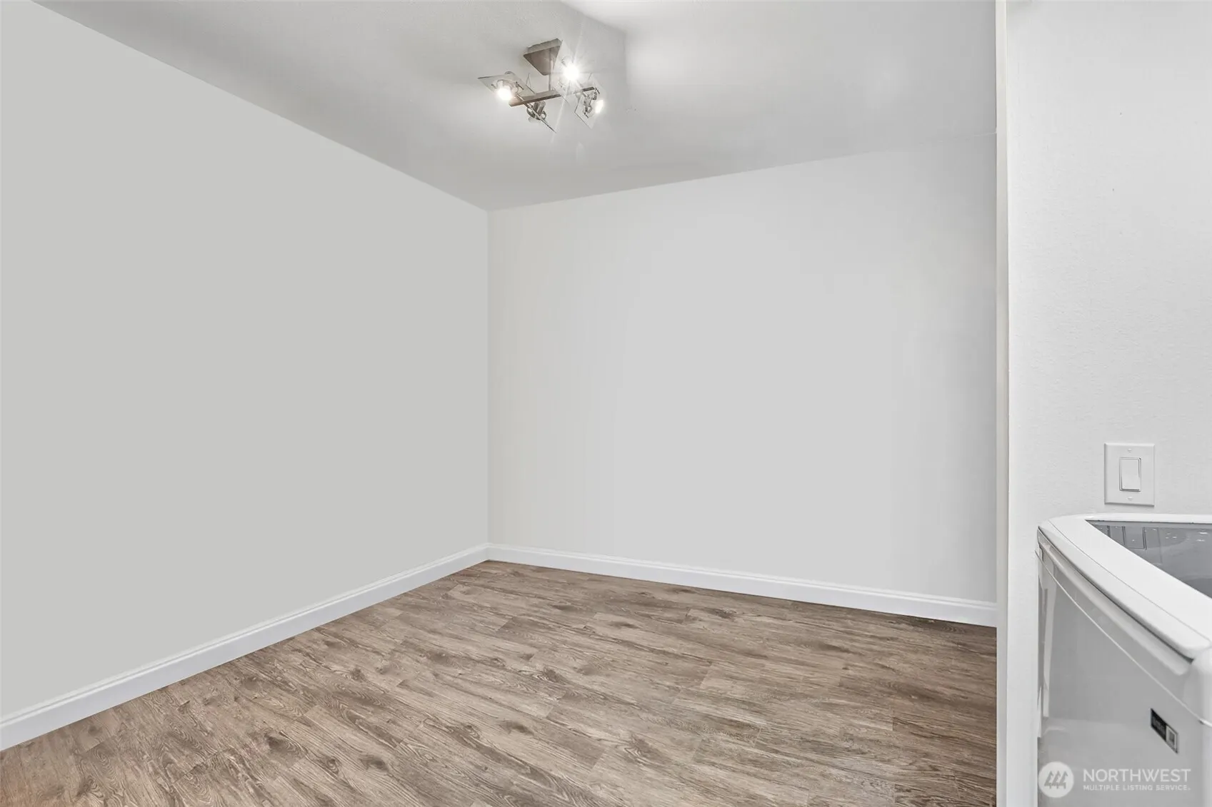 24017 SE 111th Street , Issaquah, WA 98027