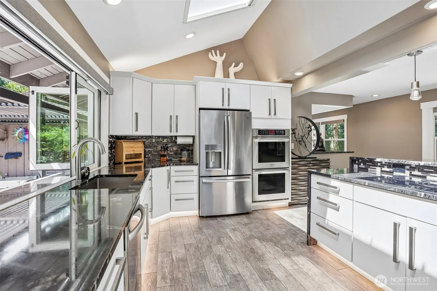 24017 SE 111th Street , Issaquah, WA 98027