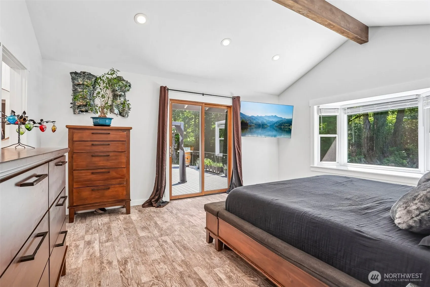 24017 SE 111th Street , Issaquah, WA 98027