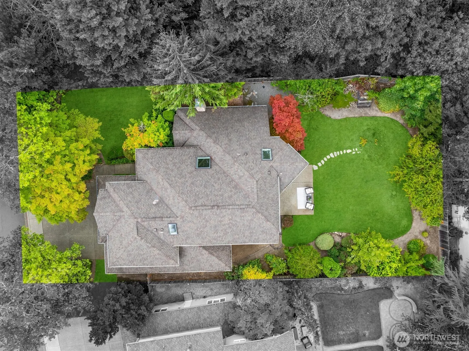 24416 SE 4th Place , Sammamish, WA 98074