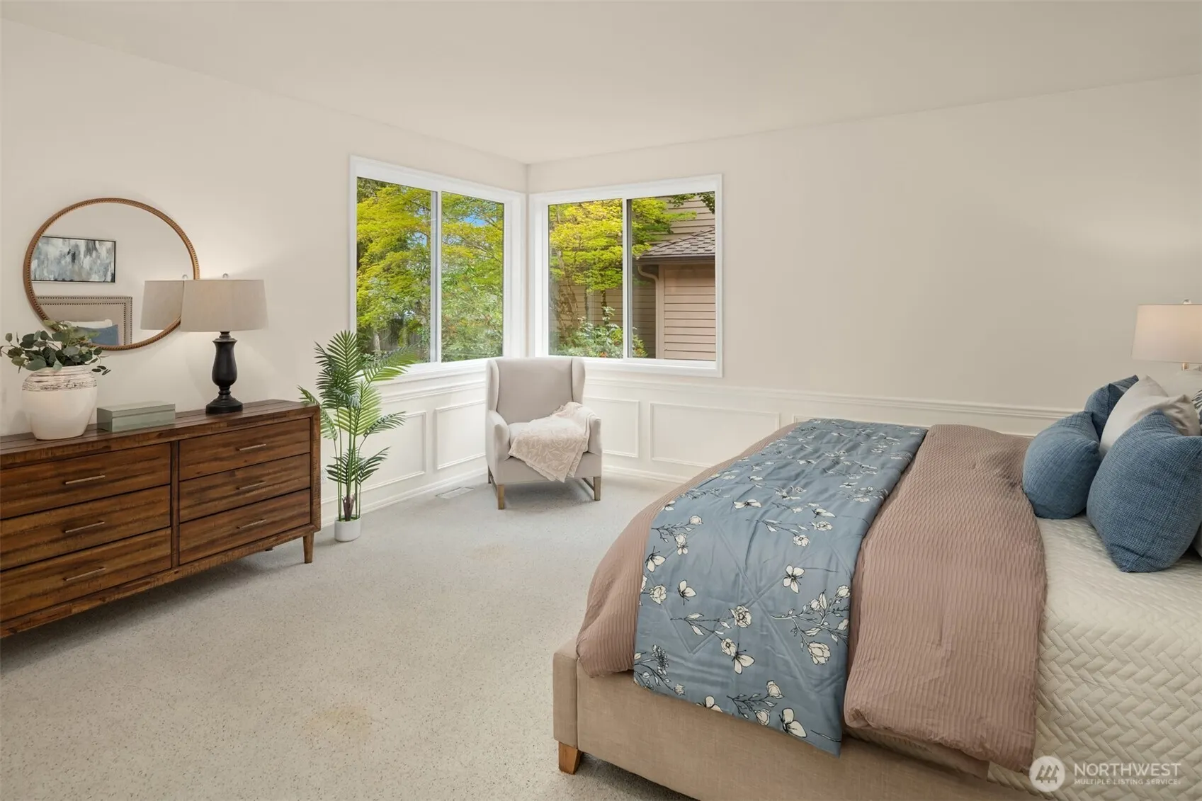 24416 SE 4th Place , Sammamish, WA 98074