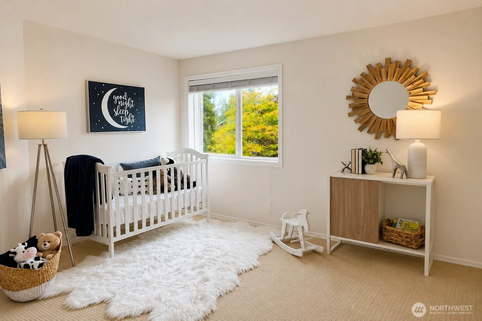 24416 SE 4th Place , Sammamish, WA 98074