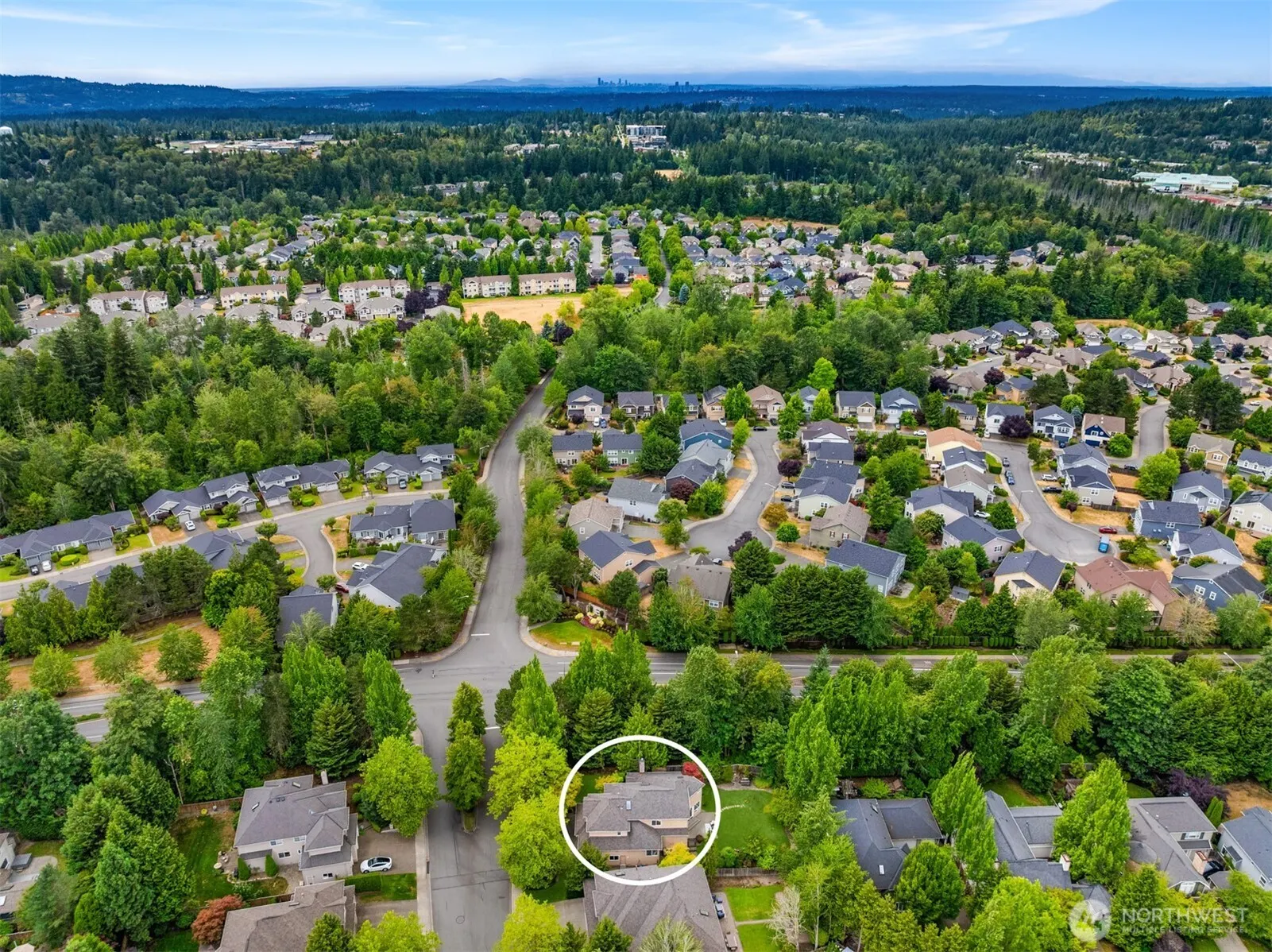 24416 SE 4th Place , Sammamish, WA 98074