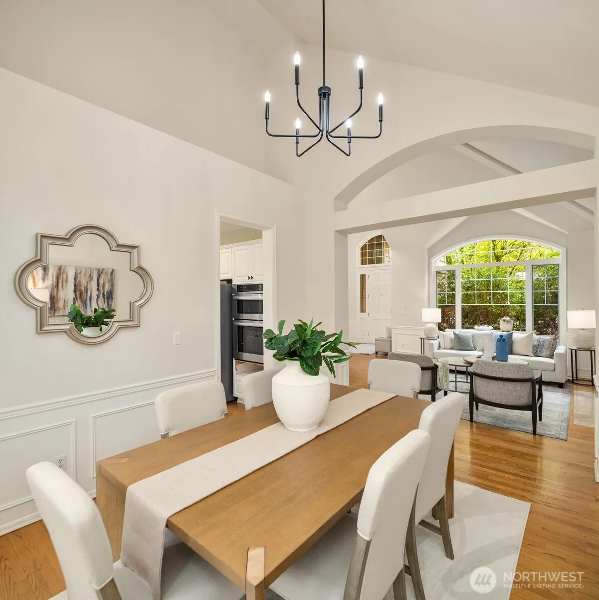 24416 SE 4th Place , Sammamish, WA 98074