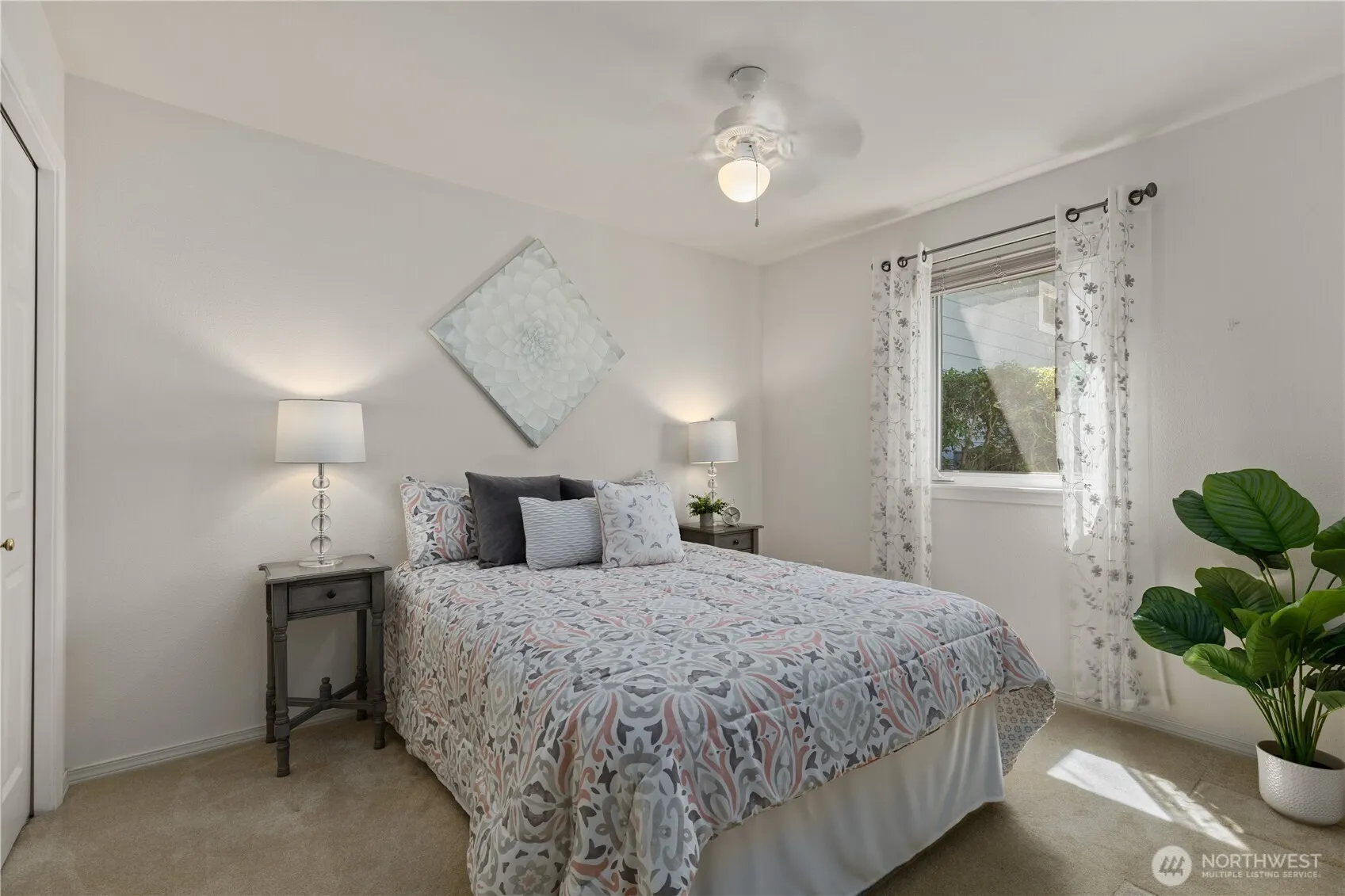 4437 Providence Point Place SE #2631, Issaquah, WA 98029