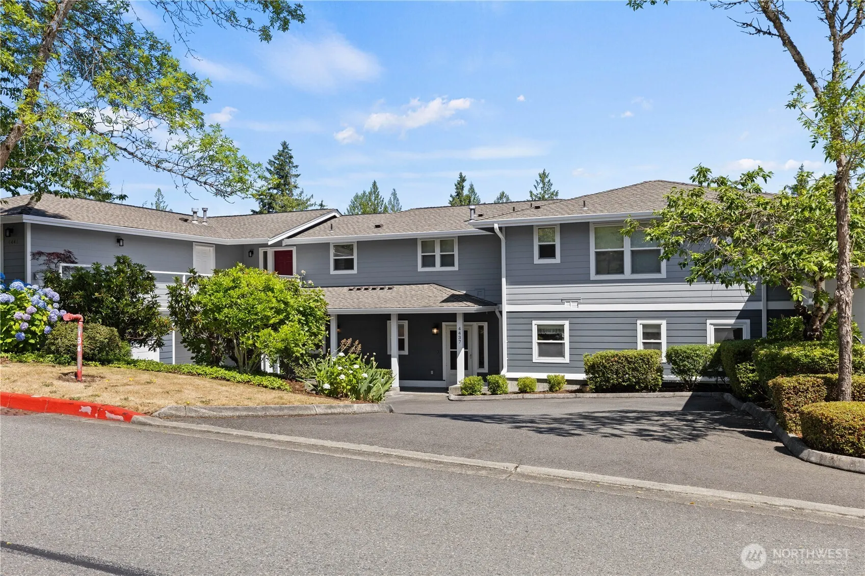 4437 Providence Point Place SE #2631, Issaquah, WA 98029