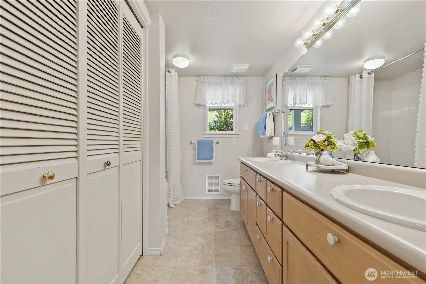 4437 Providence Point Place SE #2631, Issaquah, WA 98029