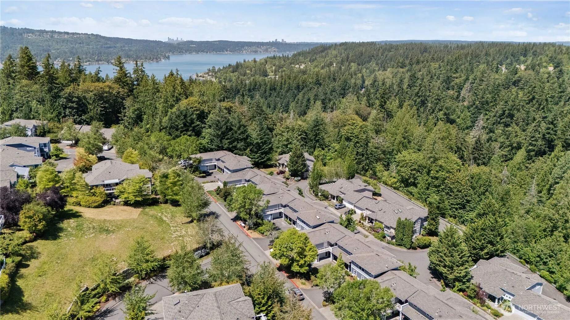 4437 Providence Point Place SE #2631, Issaquah, WA 98029