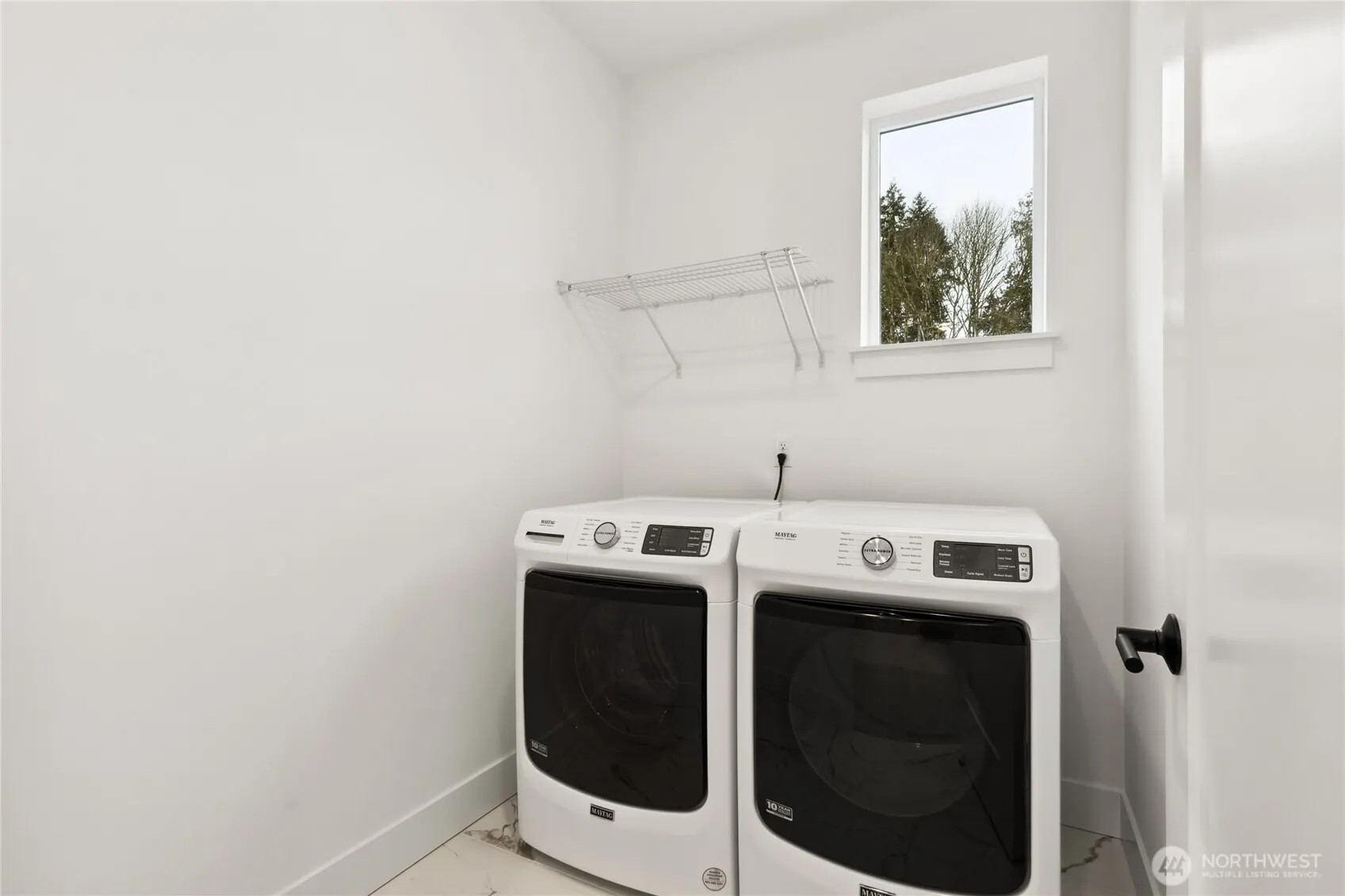 13960 NE 123rd Way #101, Redmond, WA 98052