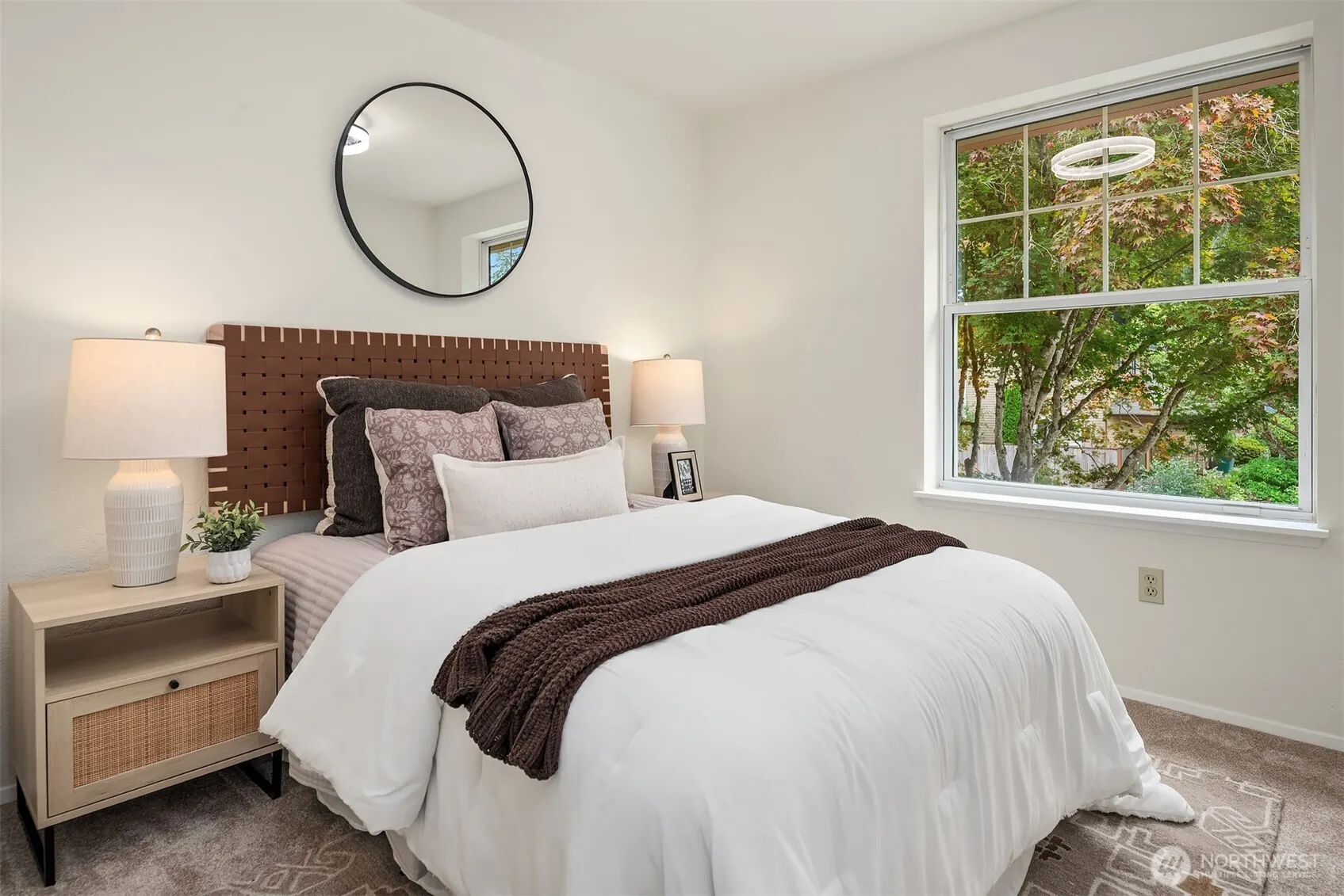 16036 NE 106th Street , Redmond, WA 98052