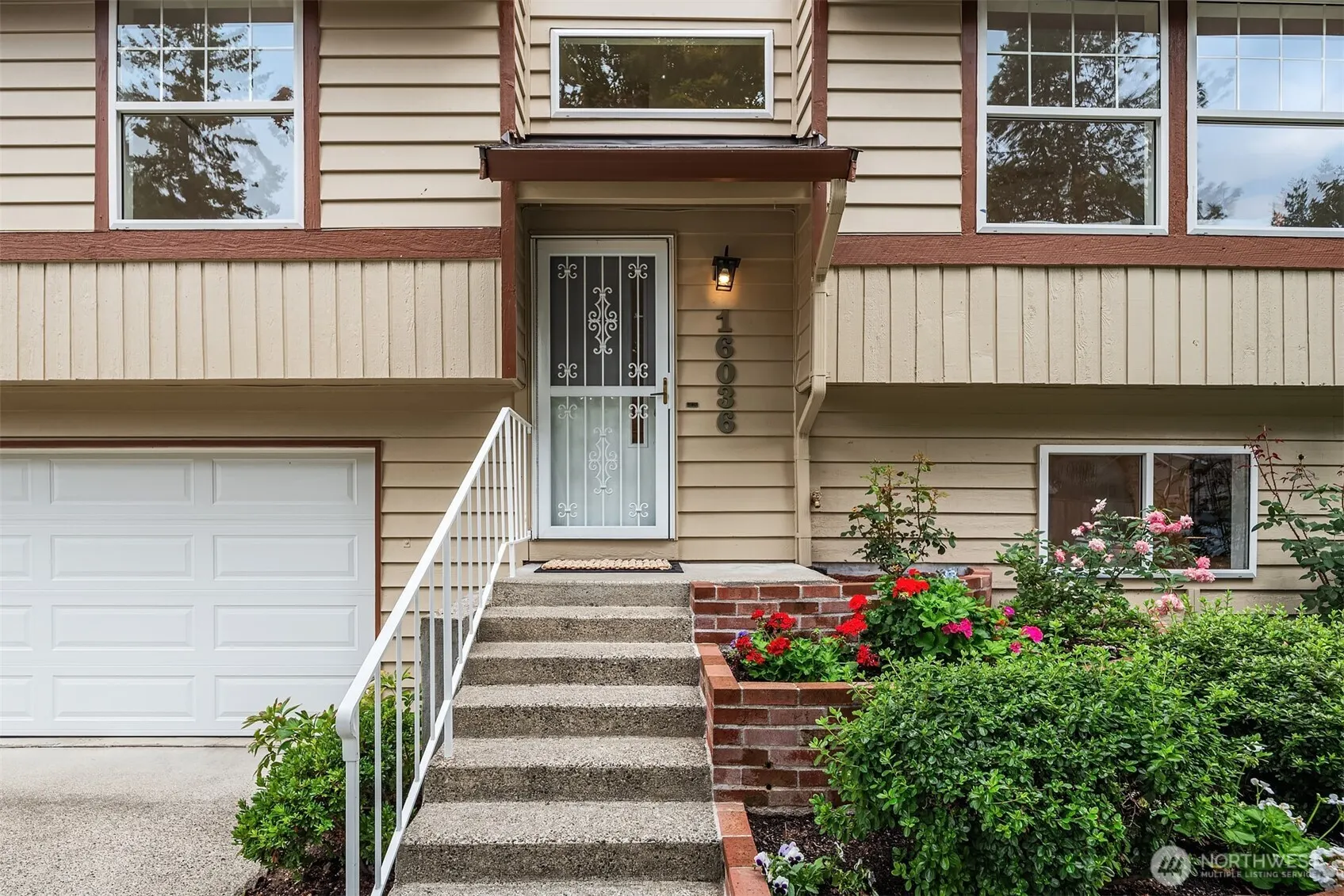 16036 NE 106th Street , Redmond, WA 98052