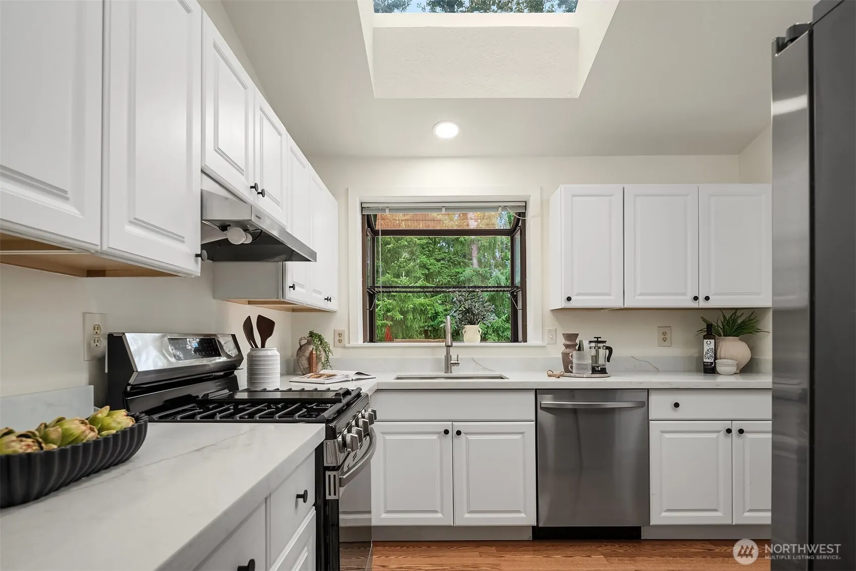 16036 NE 106th Street , Redmond, WA 98052