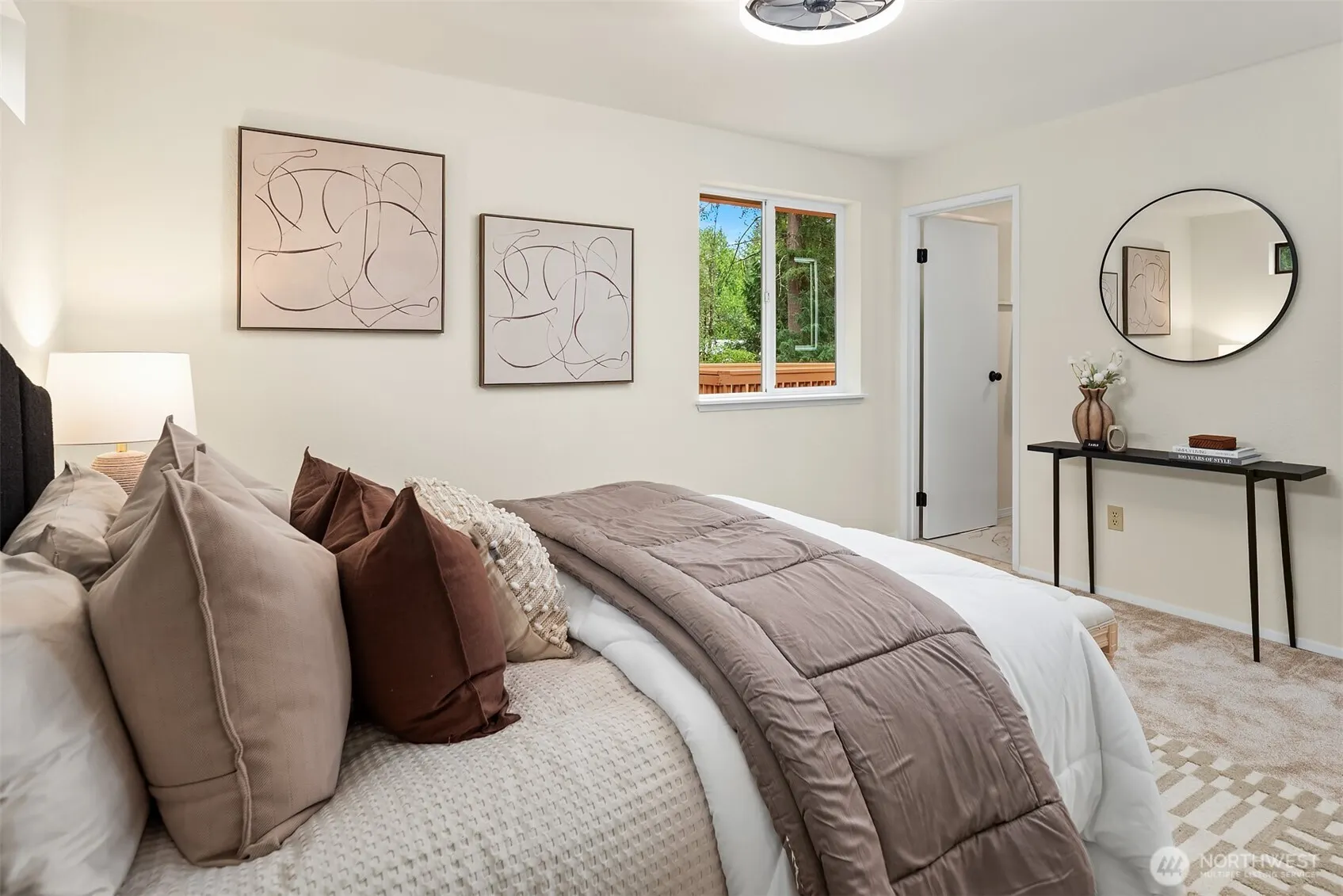16036 NE 106th Street , Redmond, WA 98052