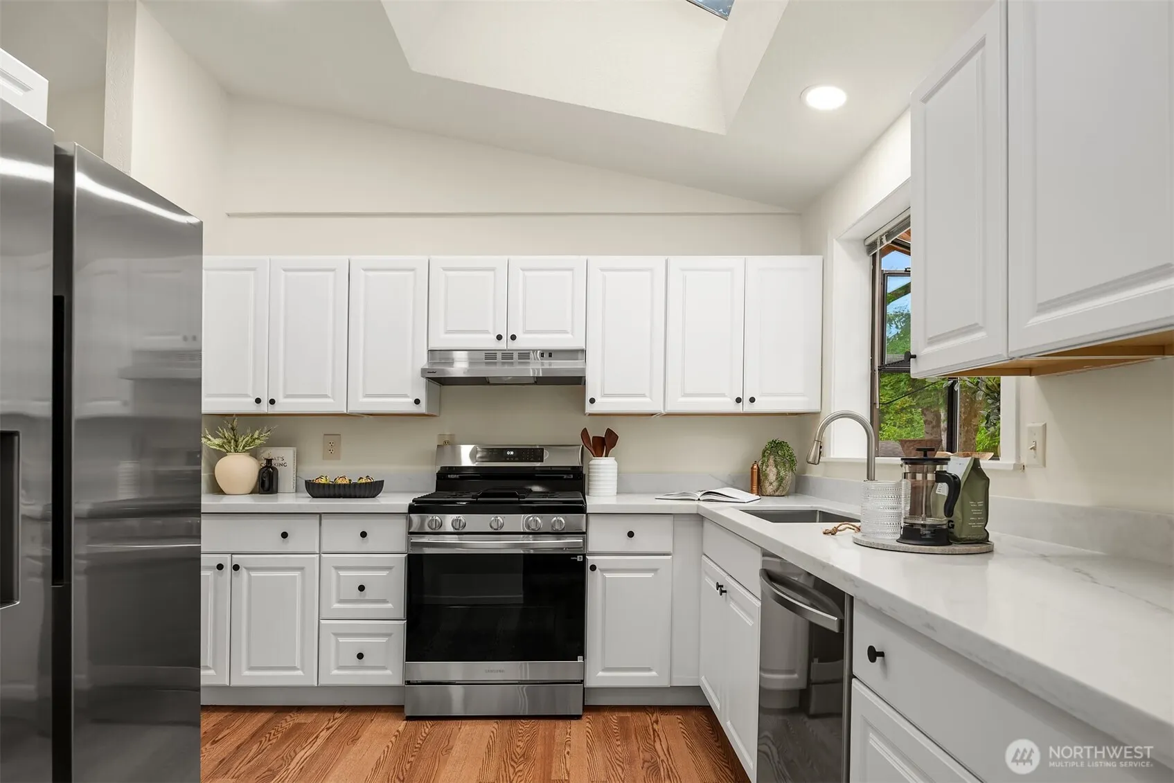 16036 NE 106th Street , Redmond, WA 98052