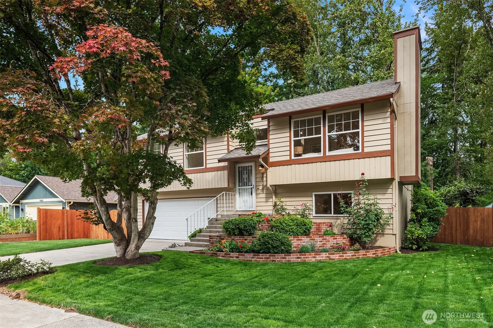 16036 NE 106th Street , Redmond, WA 98052