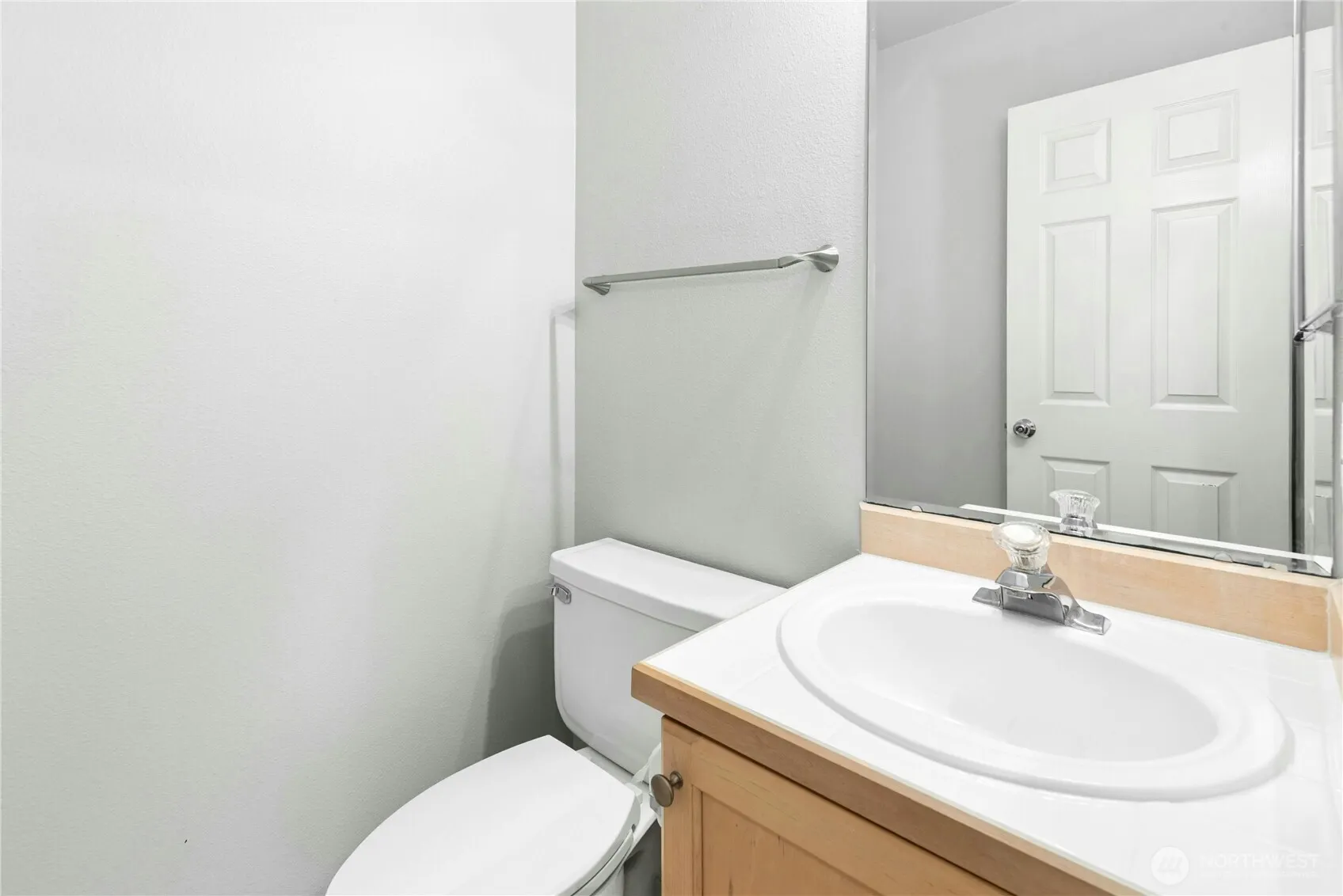 601 12th Avenue NW #E1, Issaquah, WA 98027