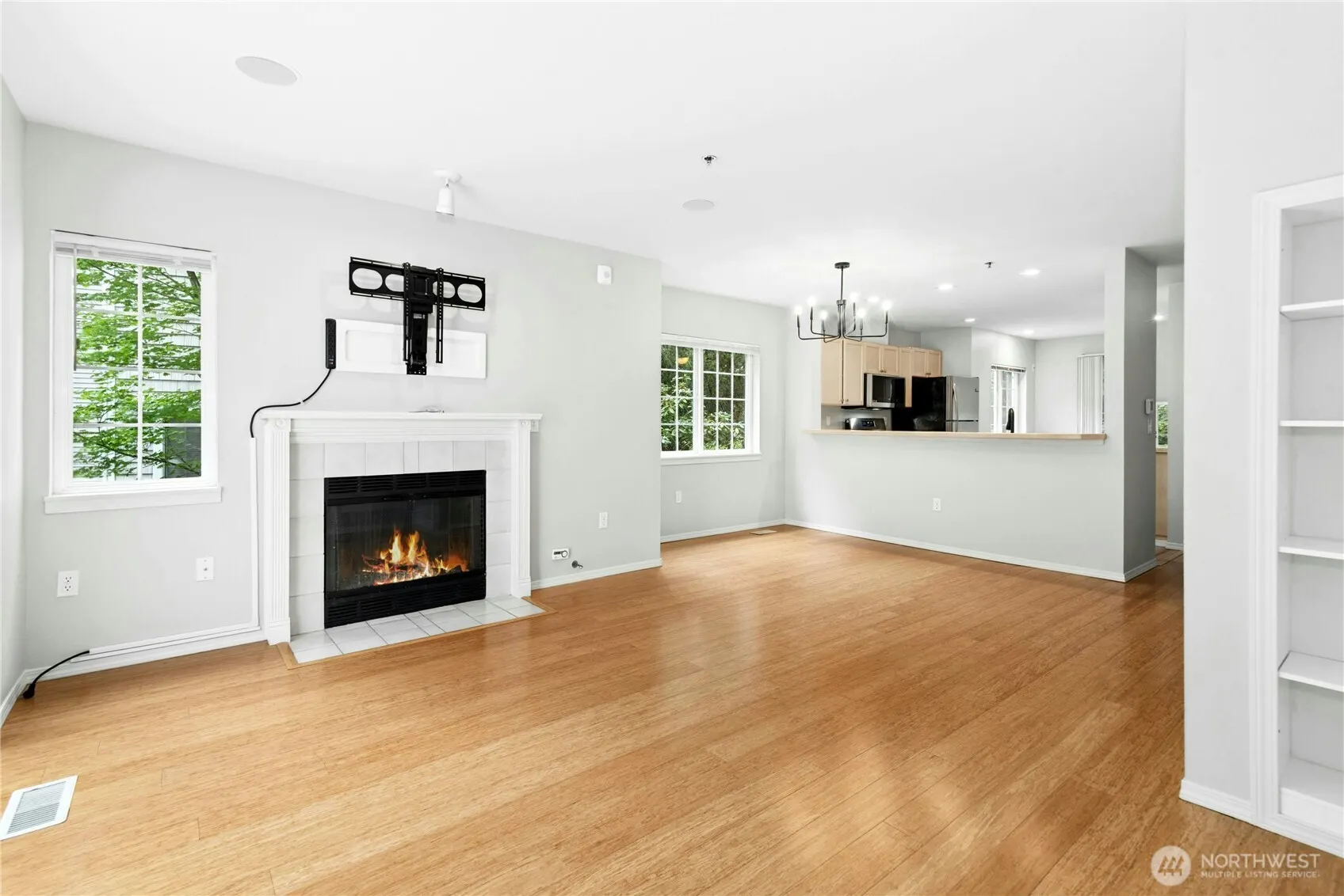 601 12th Avenue NW #E1, Issaquah, WA 98027