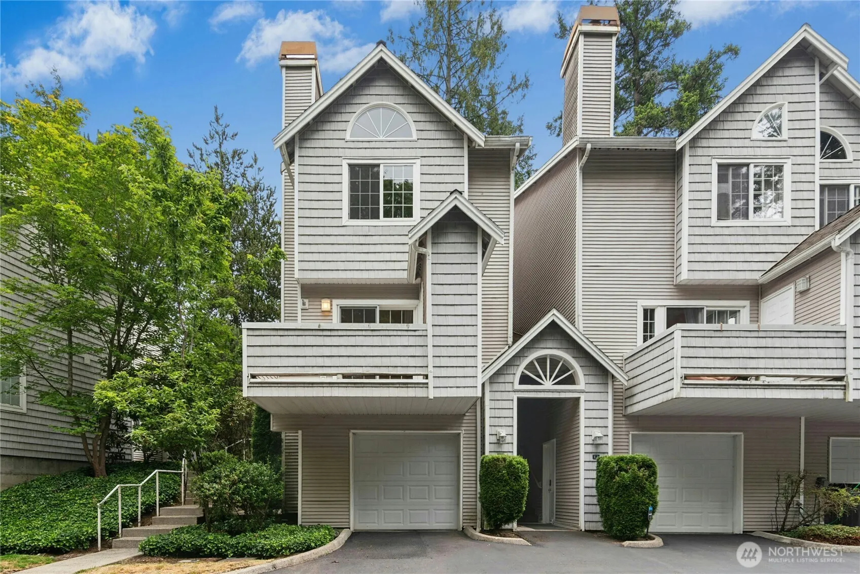 601 12th Avenue NW #E1, Issaquah, WA 98027