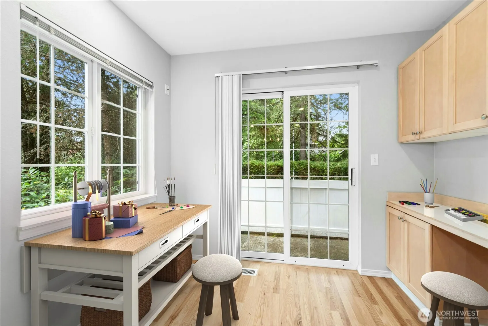 601 12th Avenue NW #E1, Issaquah, WA 98027