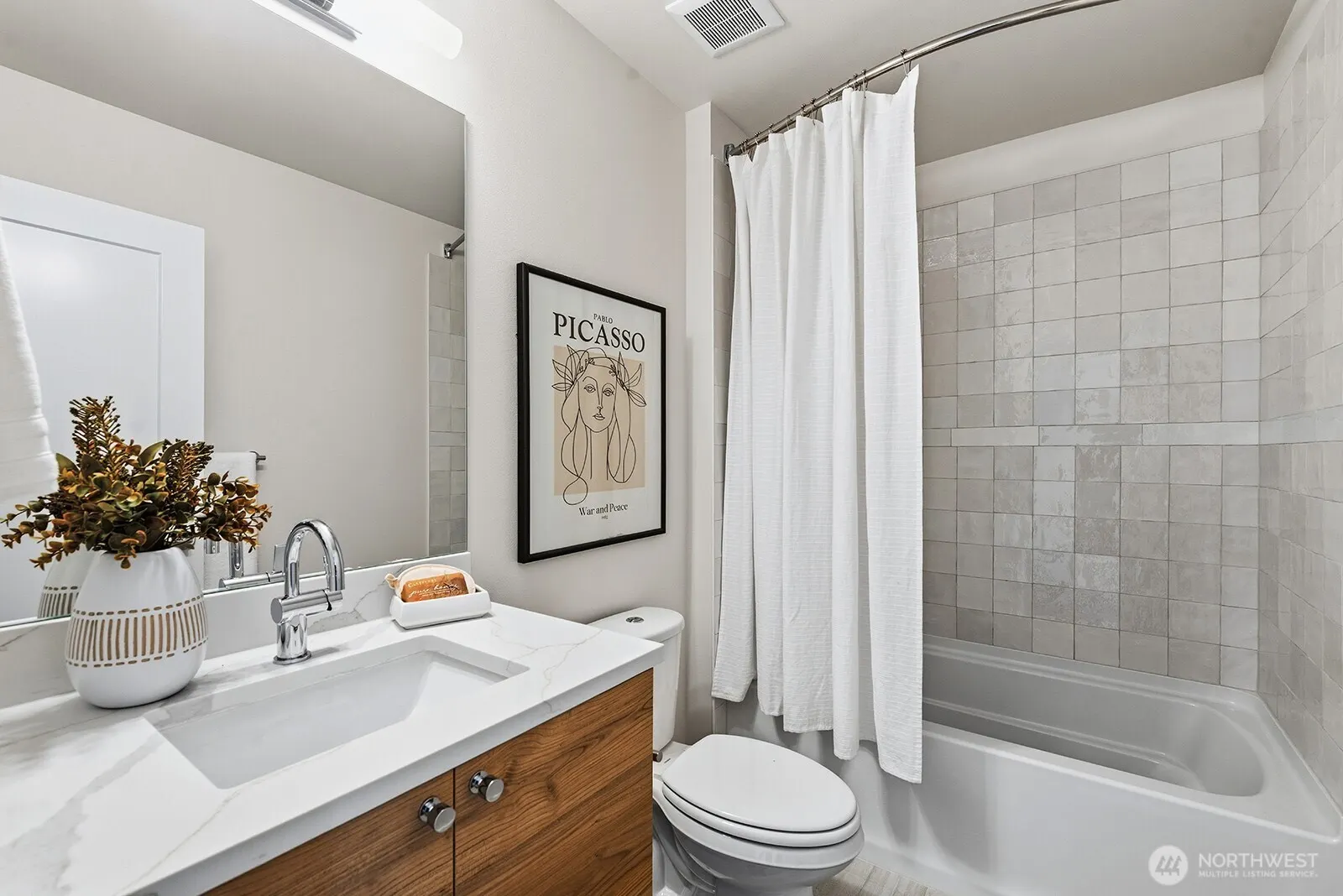781 7th Avenue NW, Issaquah, WA 98027