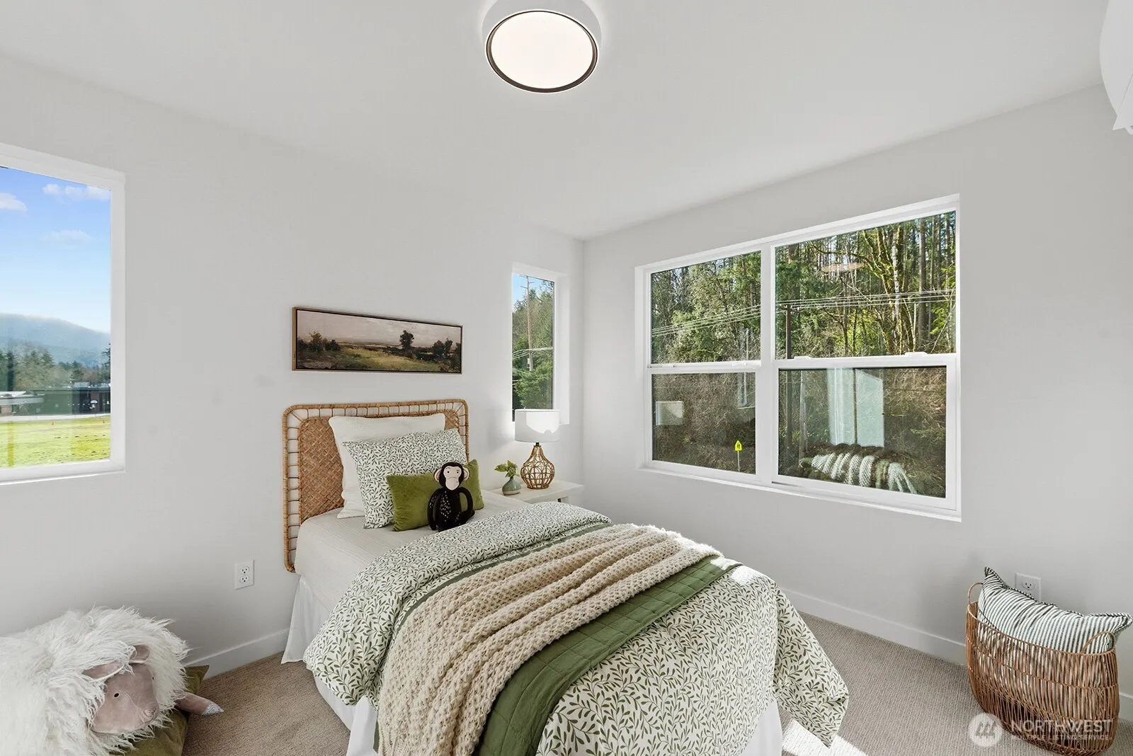 781 7th Avenue NW, Issaquah, WA 98027