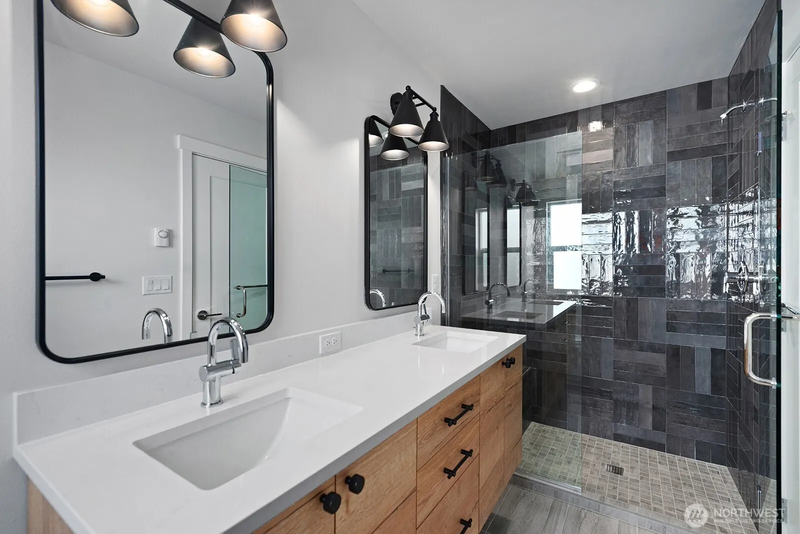 781 7th Avenue NW, Issaquah, WA 98027