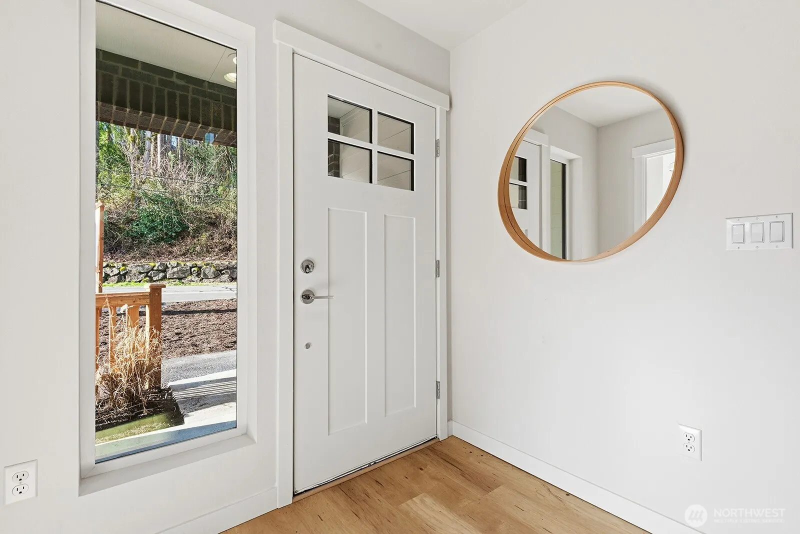 781 7th Avenue NW, Issaquah, WA 98027