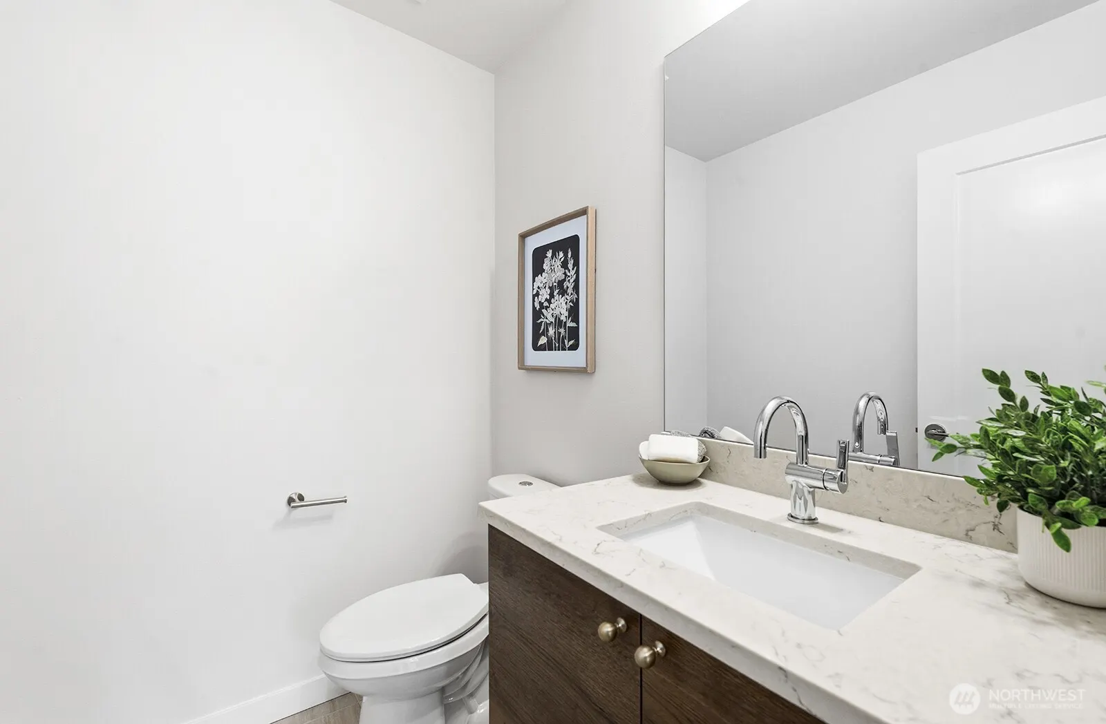 749 7th Avenue NW, Issaquah, WA 98027