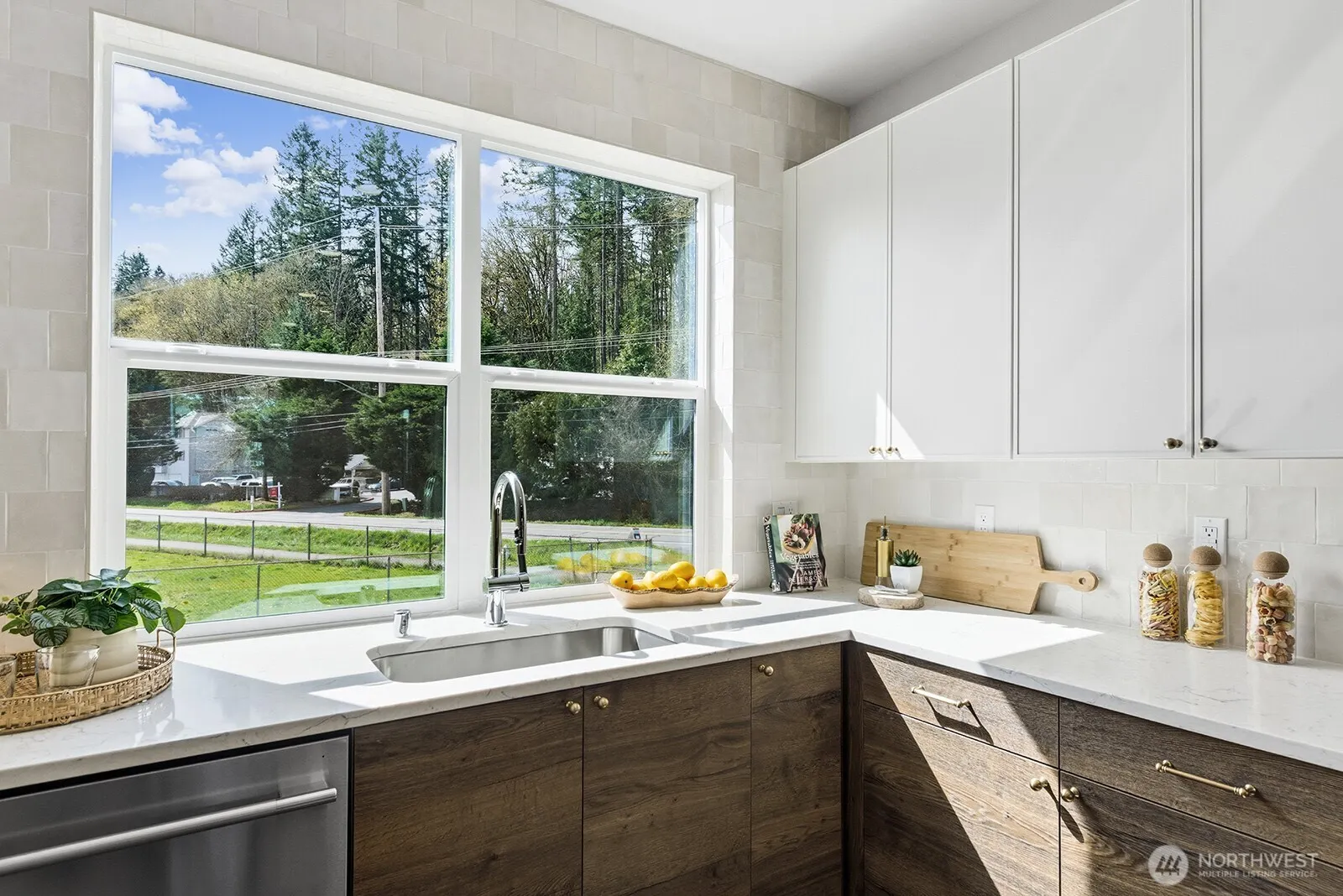 749 7th Avenue NW, Issaquah, WA 98027