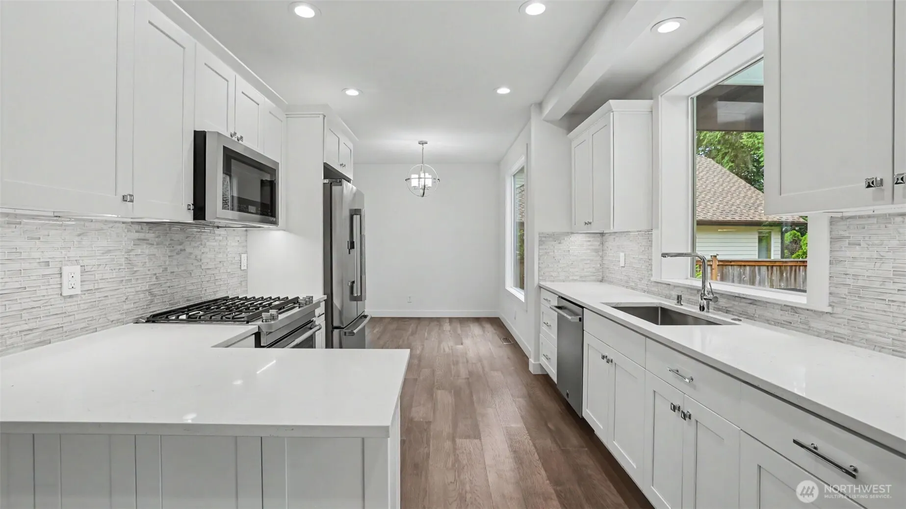 25506 SE 41st Court , Sammamish, WA 98029