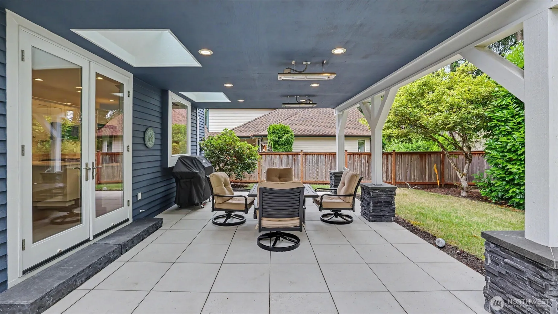25506 SE 41st Court , Sammamish, WA 98029