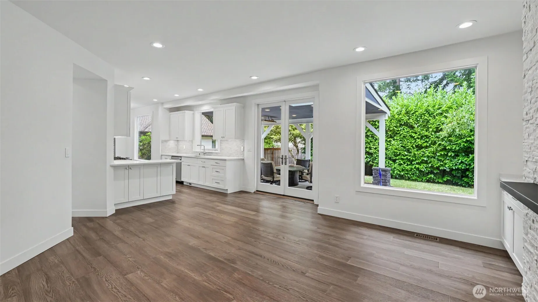 25506 SE 41st Court , Sammamish, WA 98029