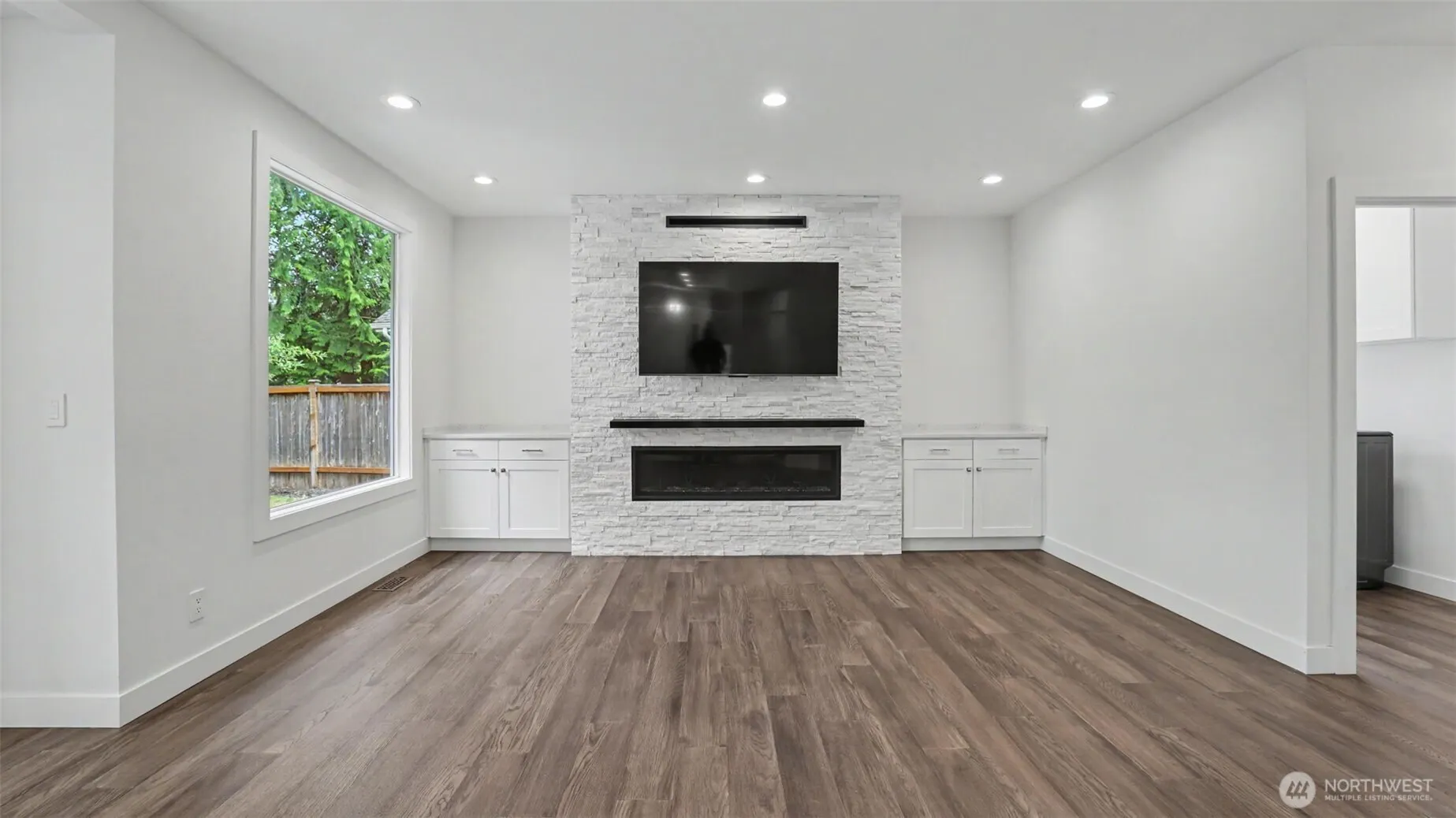25506 SE 41st Court , Sammamish, WA 98029