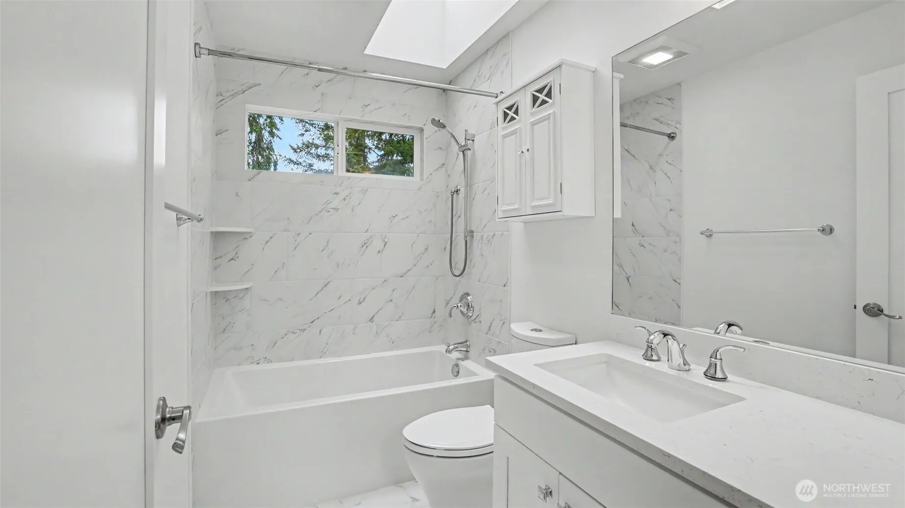 25506 SE 41st Court , Sammamish, WA 98029