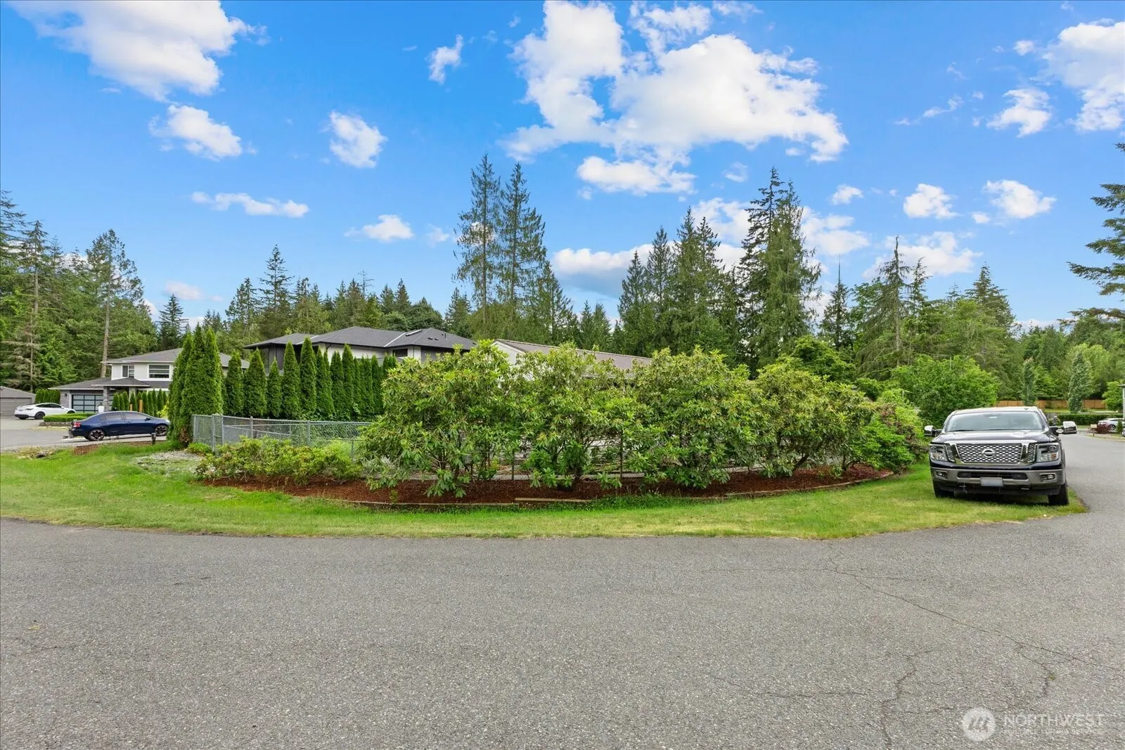 10024 228th Pl SE , Woodinville, WA 98077