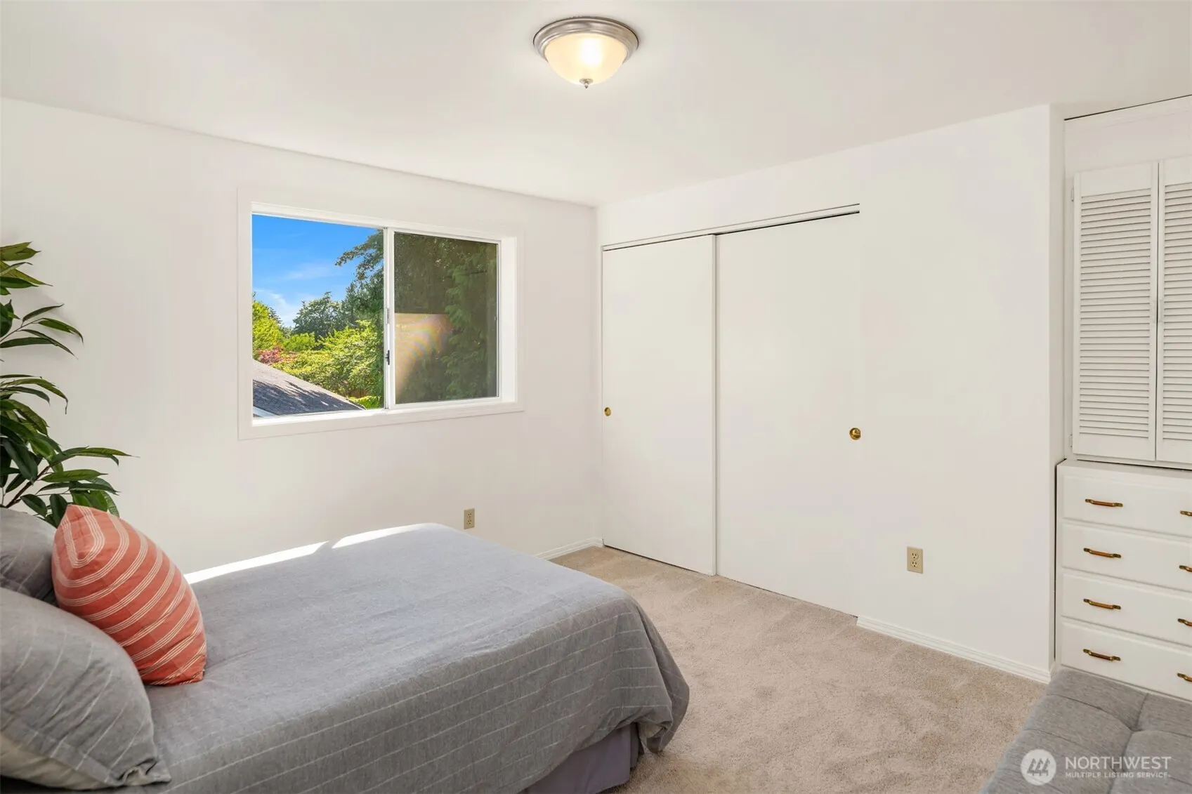 4230 205 Place NE, Sammamish, WA 98074