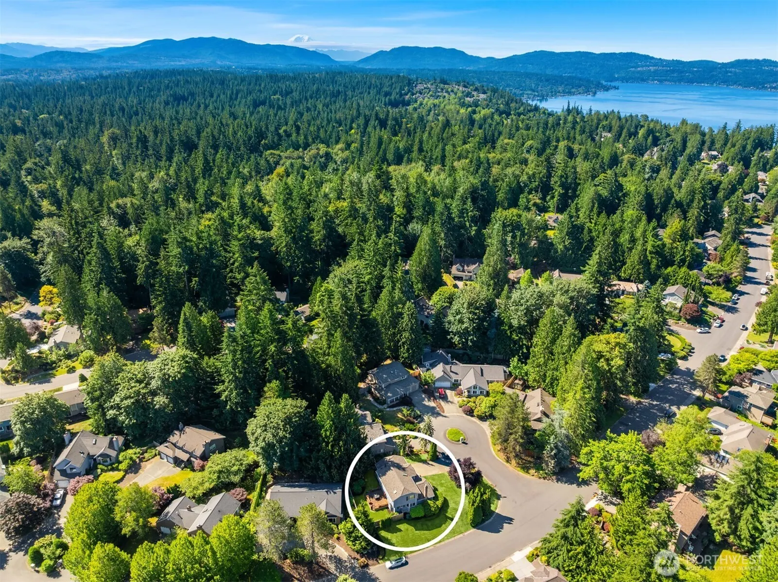 4230 205 Place NE, Sammamish, WA 98074