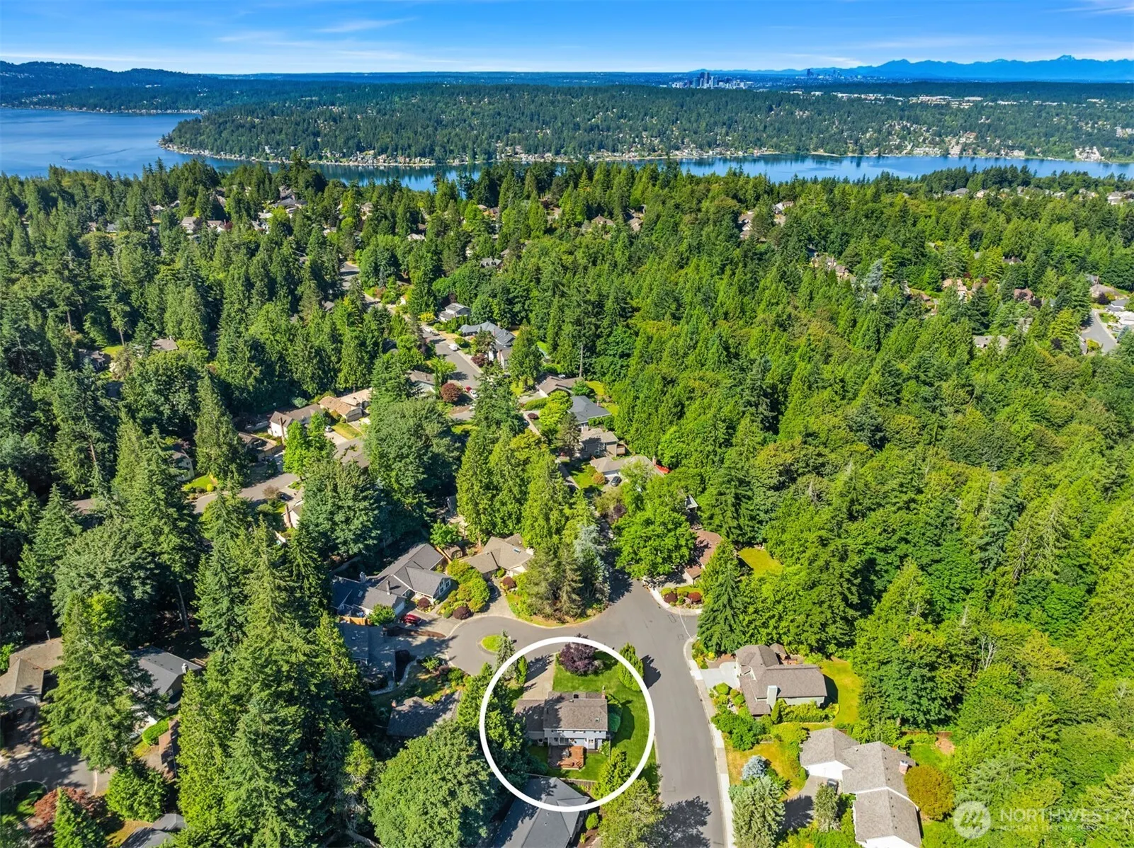4230 205 Place NE, Sammamish, WA 98074