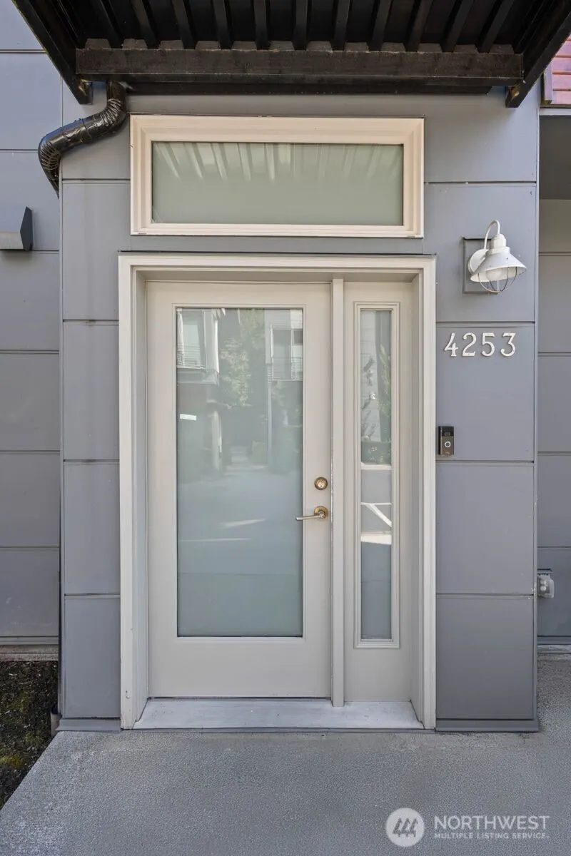 4253 SE 213th Place #47, Issaquah, WA 98029
