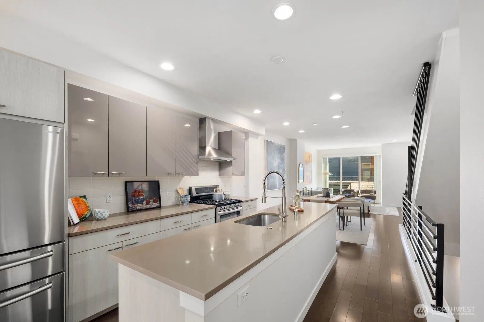 4253 SE 213th Place #47, Issaquah, WA 98029