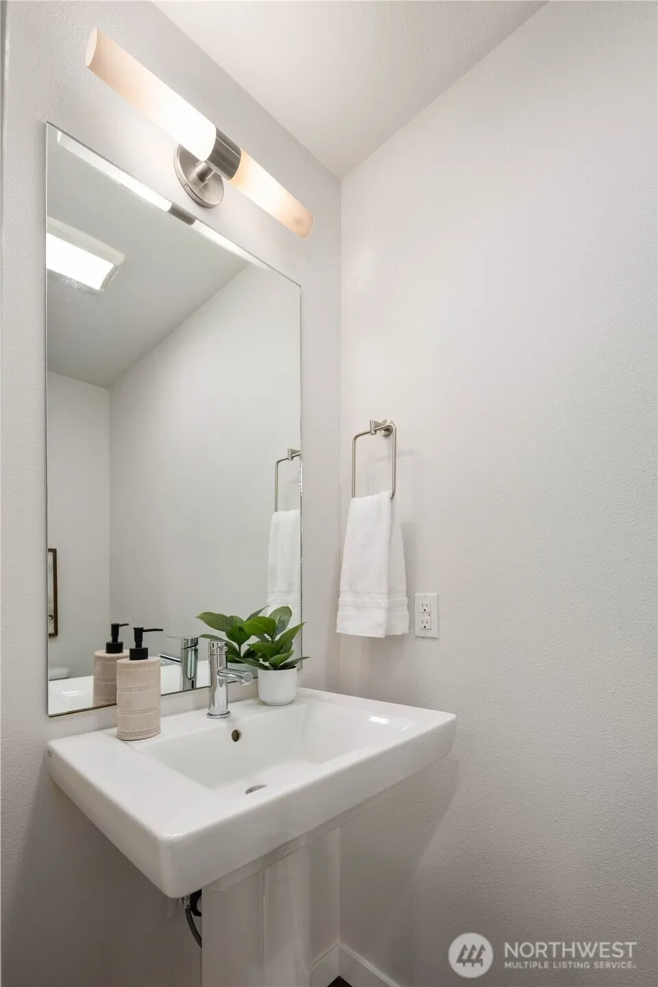 4253 SE 213th Place #47, Issaquah, WA 98029