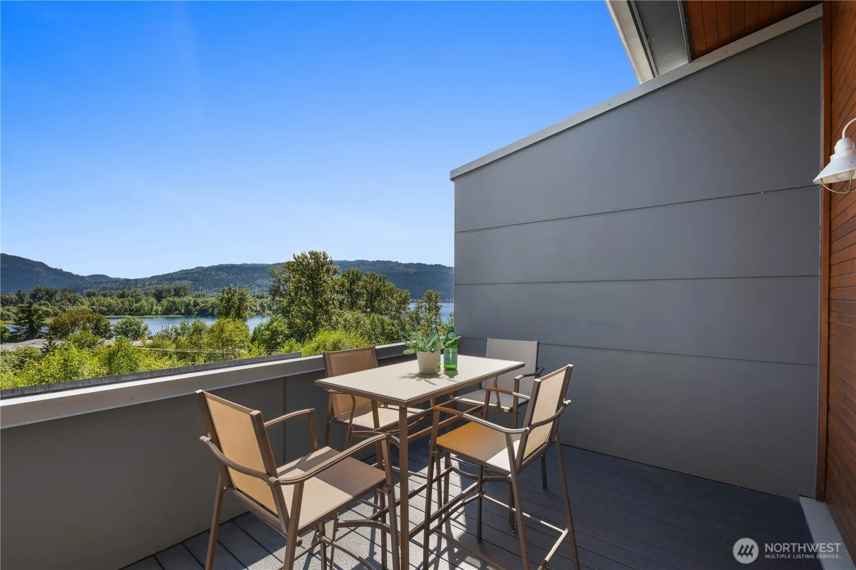 4253 SE 213th Place #47, Issaquah, WA 98029