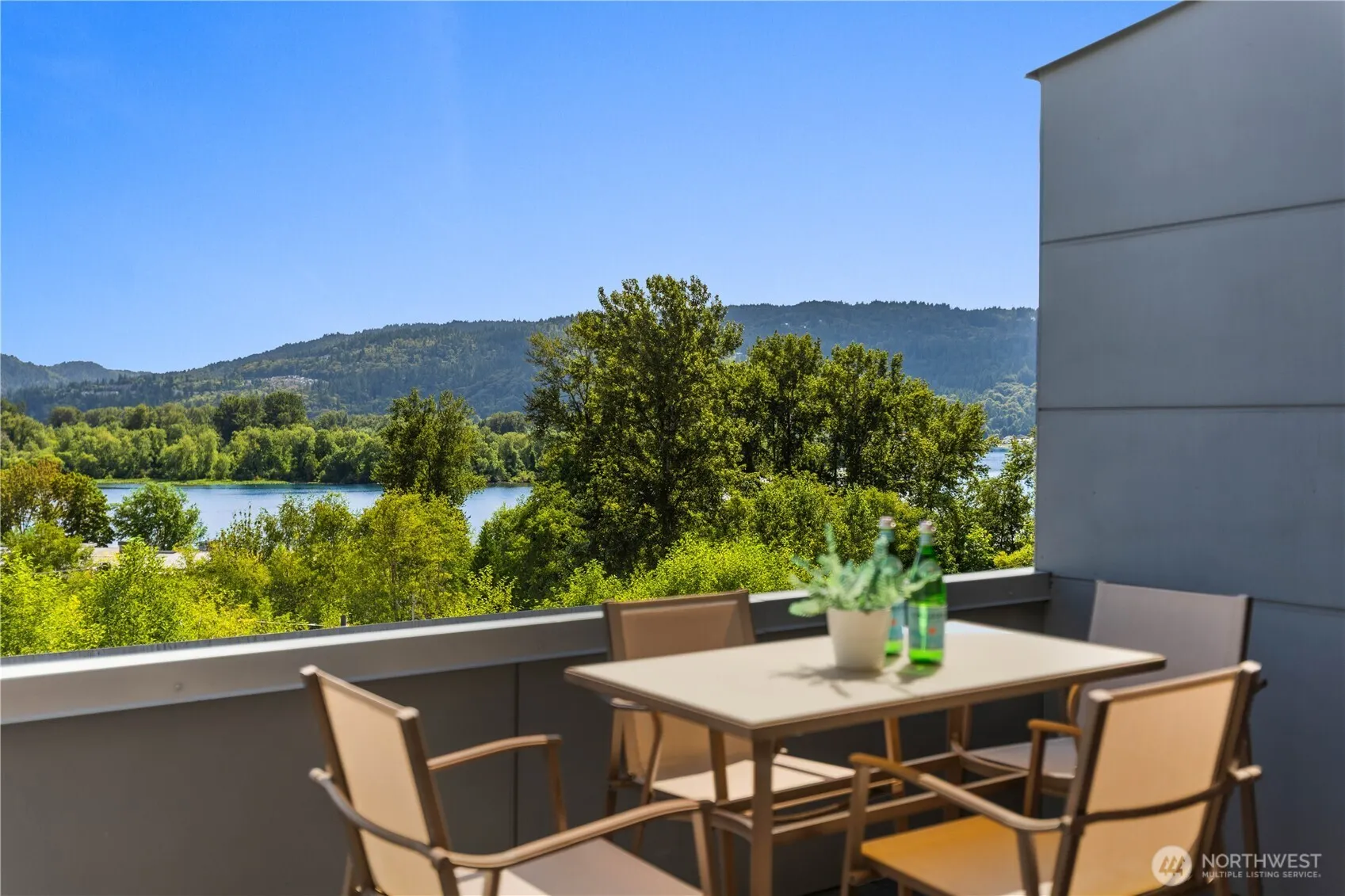 4253 SE 213th Place #47, Issaquah, WA 98029